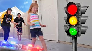 DONT GET CAUGHT by Cops!! Adley reviews Red Light Green Light toy with family! screenshot 4